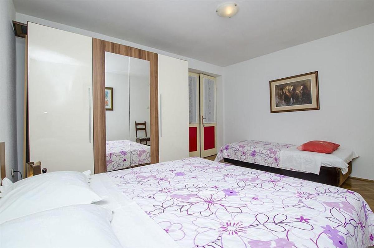 Apartments By The Sea Baska Voda, Makarska - 12714 Exterior photo